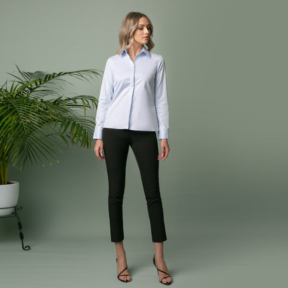 Cămașă elegantă de damă albastru deschis și nasturi inimioare - Minimalis România