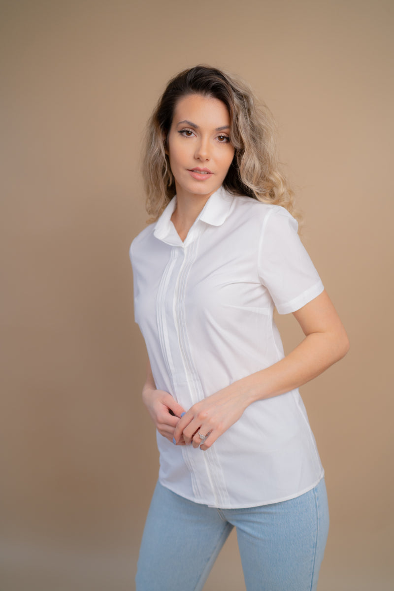 Camasa alba cu guler Peter Pan si pliseuri artizanale pe piept