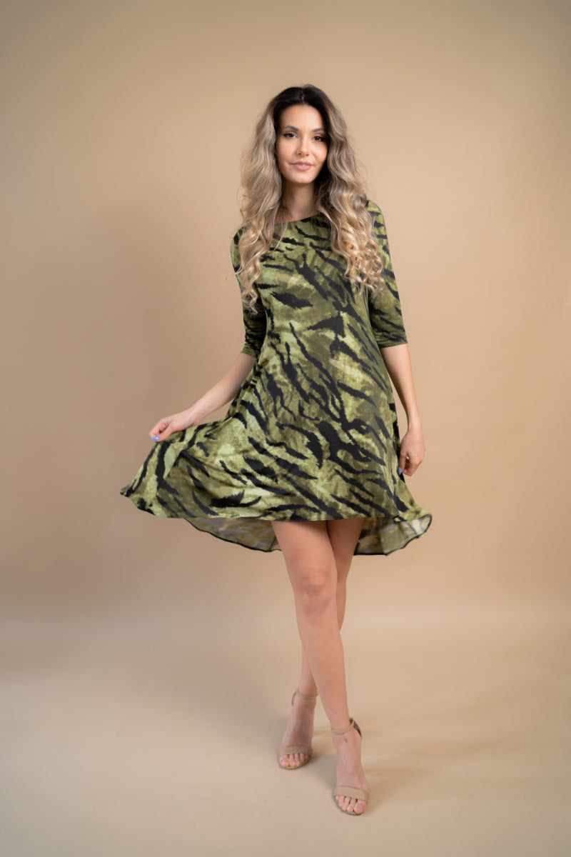 Rochie mini animal print bej si verde din lycra