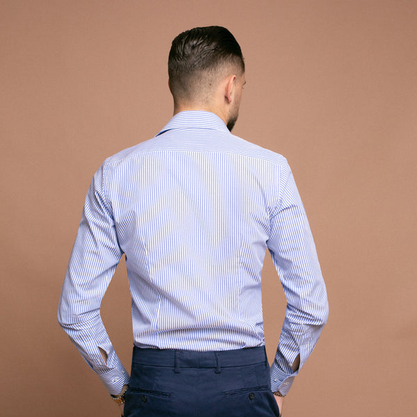 Camasa alba cu dungi de culoare albastru deschis pentru barbati - Minimalis România
