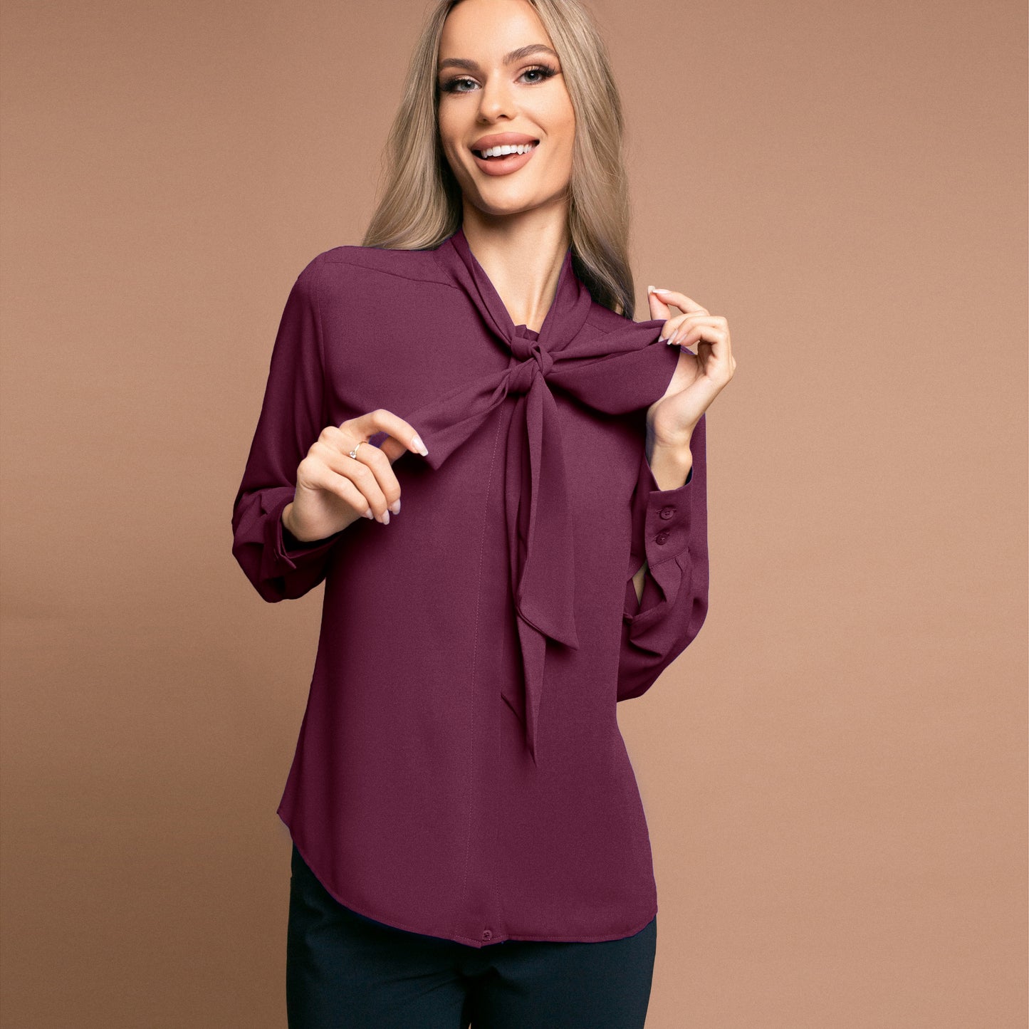 Camasa delicata cu funda de culoare bordeaux