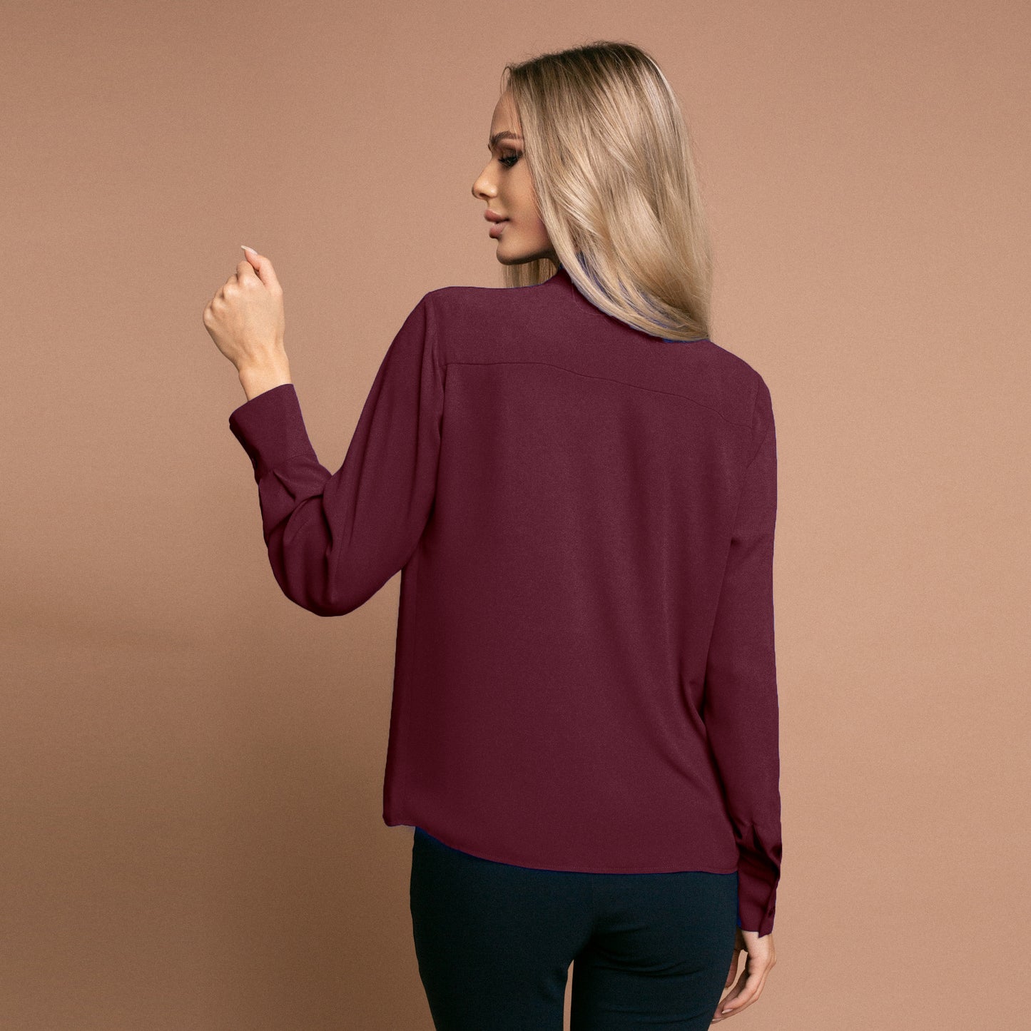 Camasa delicata cu funda de culoare bordeaux