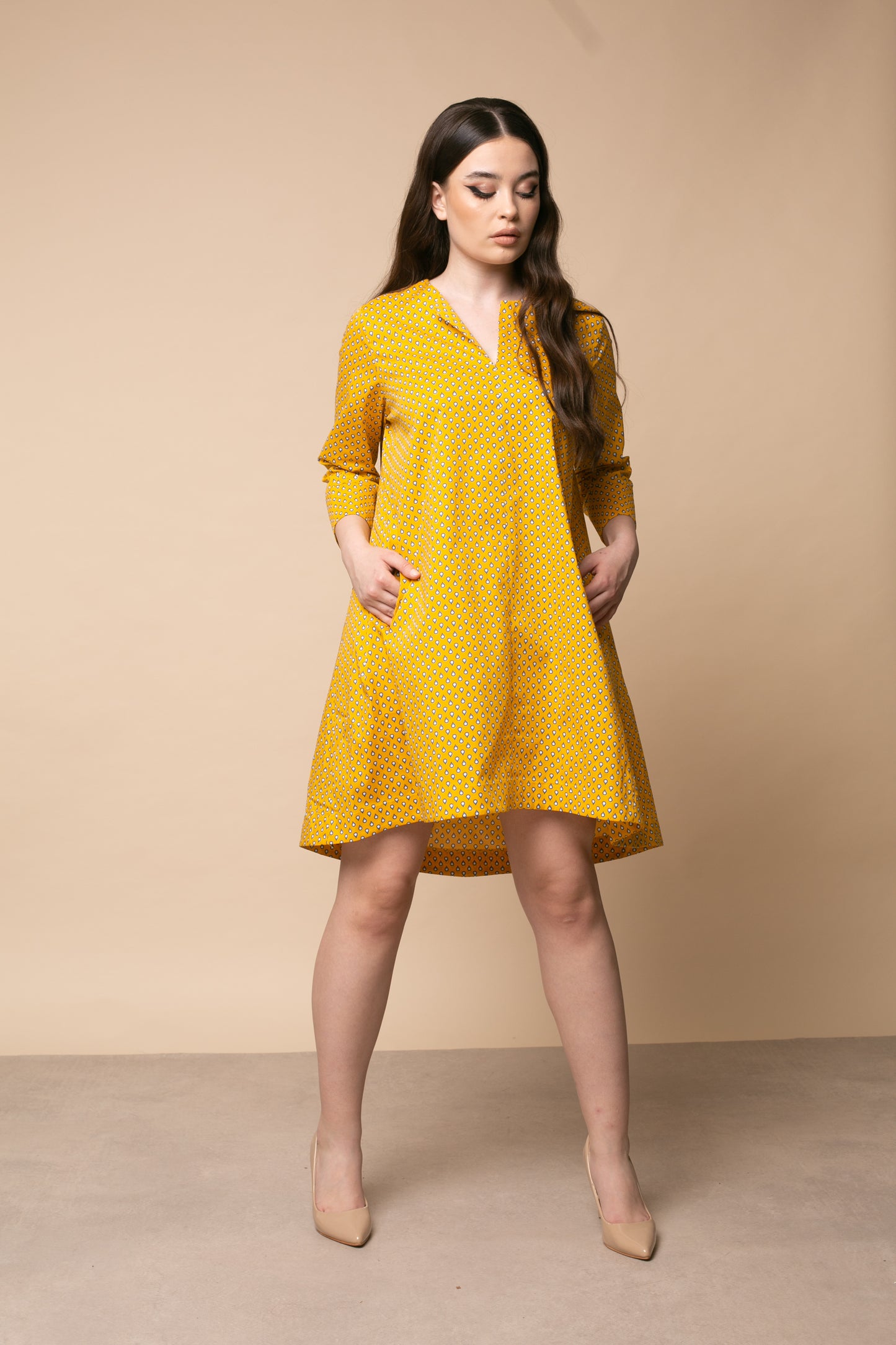 Rochie midi cu lungime asimetrica, de culoare galbena, model Portugal