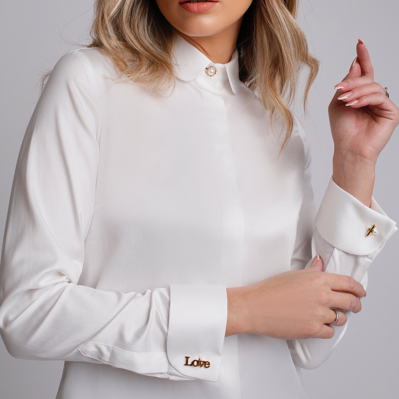 Camasa alba eleganta slimfit cu butoni LOVE - Minimalis România
