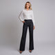 Pantalon de damă evazat din denim albastru inchis