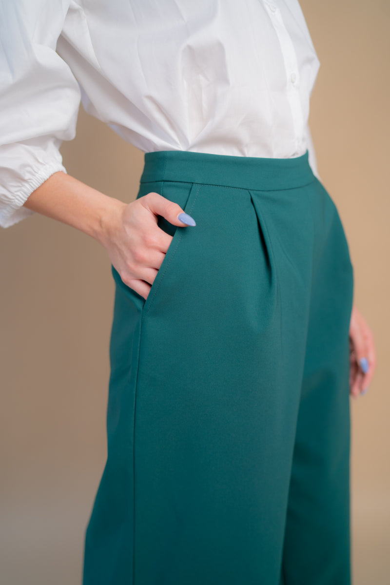 Pantaloni evazati 3/4 verzi si rosii, model culotte