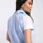 Vesta cu accesorii diafane de culoare albastru deschis