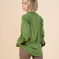 Camasa verde lejera cu maneca lunga si croiala loose fit