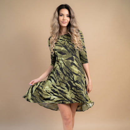 Rochie mini animal print bej si verde din lycra
